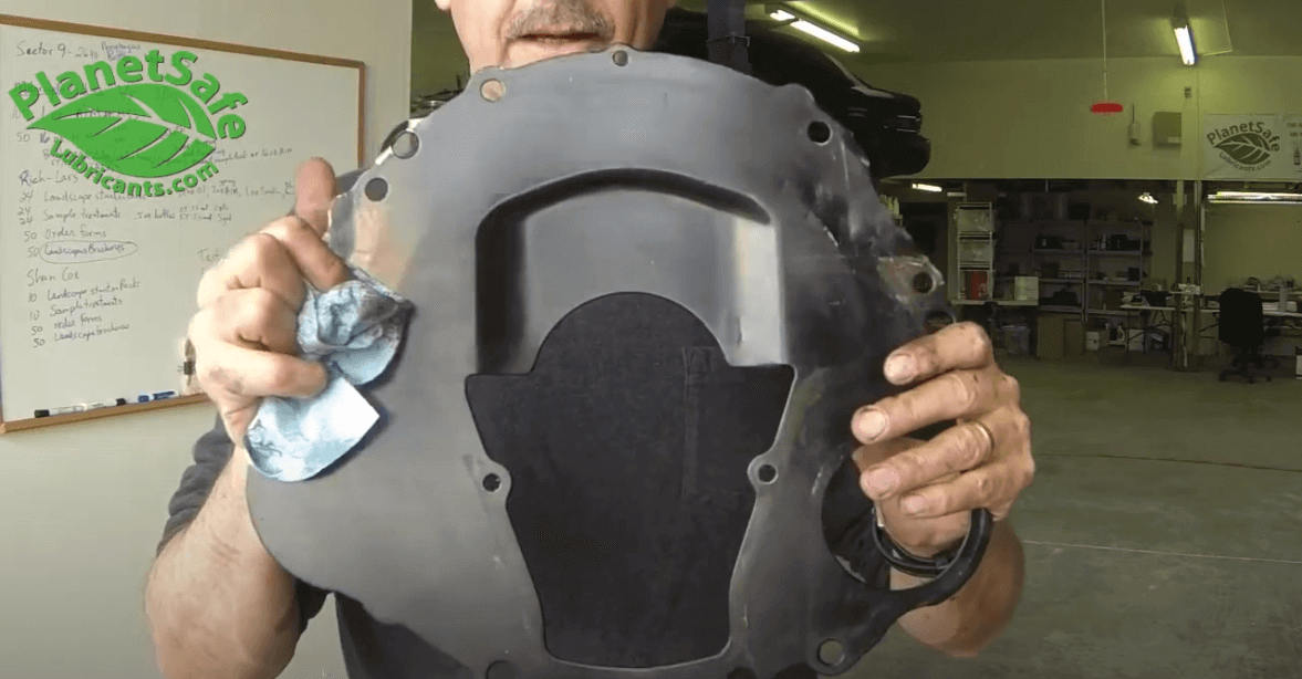 Demonstration of Best Degreaser and Cleaner - Automotive Degreasing and Cleaning in garage environment